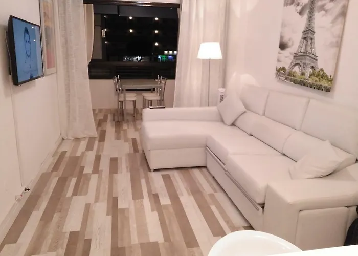 Iguazu - Yumbo * Playa del Inglés